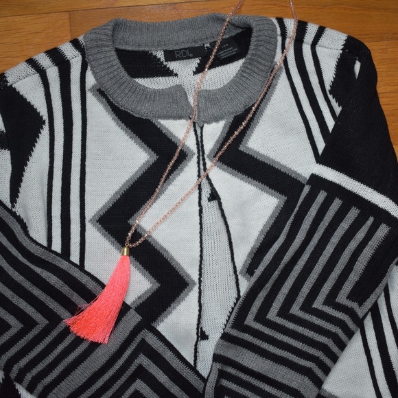 Geometric Sweater - Picture 2 of 4